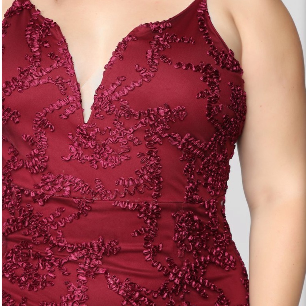 Fashion Nova Maxi Dress w/ See Through Bottom - Picture 3 of 4